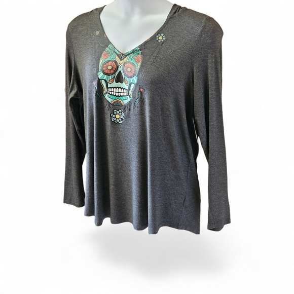 Torrid Plus size gray super soft long sleeve open Vneck  hooded floral skull Top - Picture 3 of 14